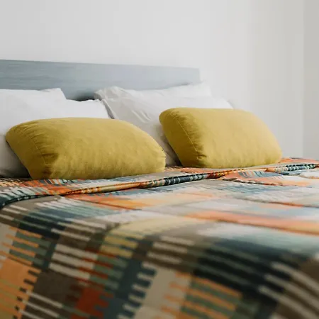 Colombo Center Welcome A&a *