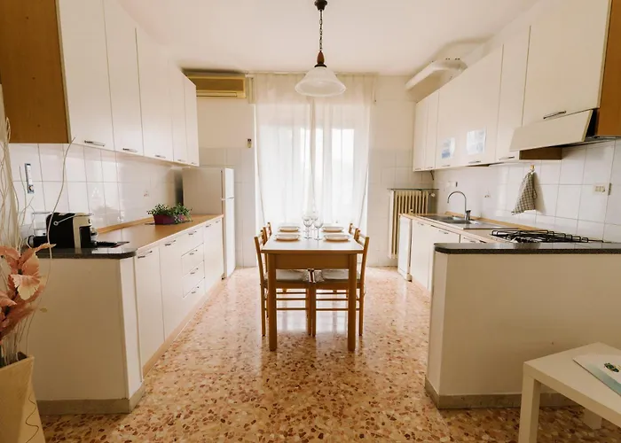 Colombo Center Welcome A&a